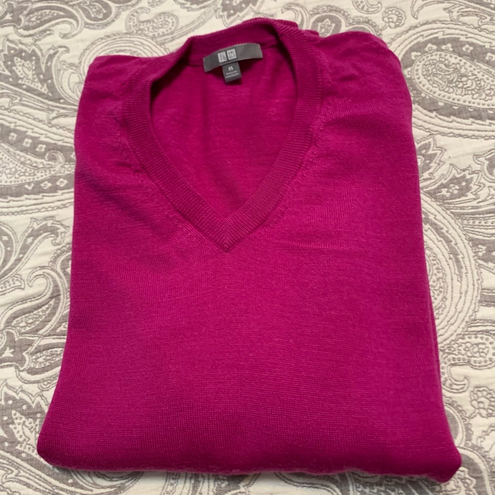 Uniqlo women sweater 100% wool